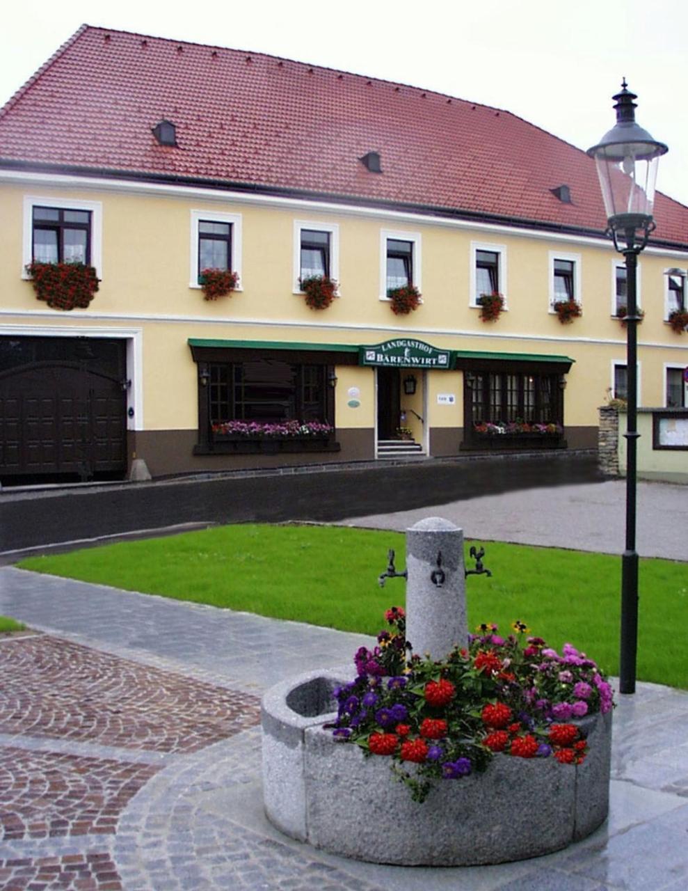 Landgasthof Barenwirt Petzenkirchen Esterno foto